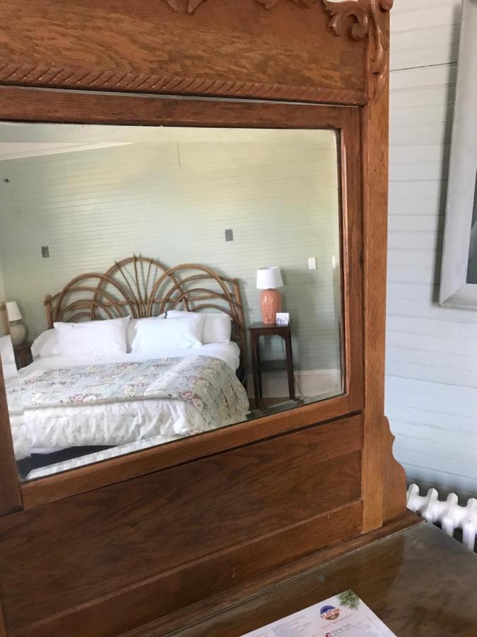 Grand Old Lady Hotel ウェインズビル エクステリア 写真